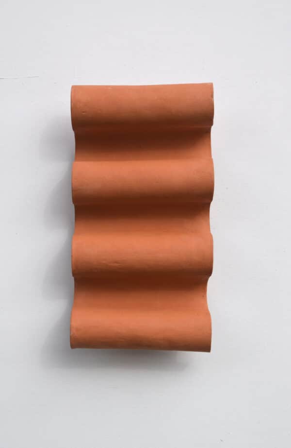CAREL LANTERS - 'Le Pli V' - ceramic wall object